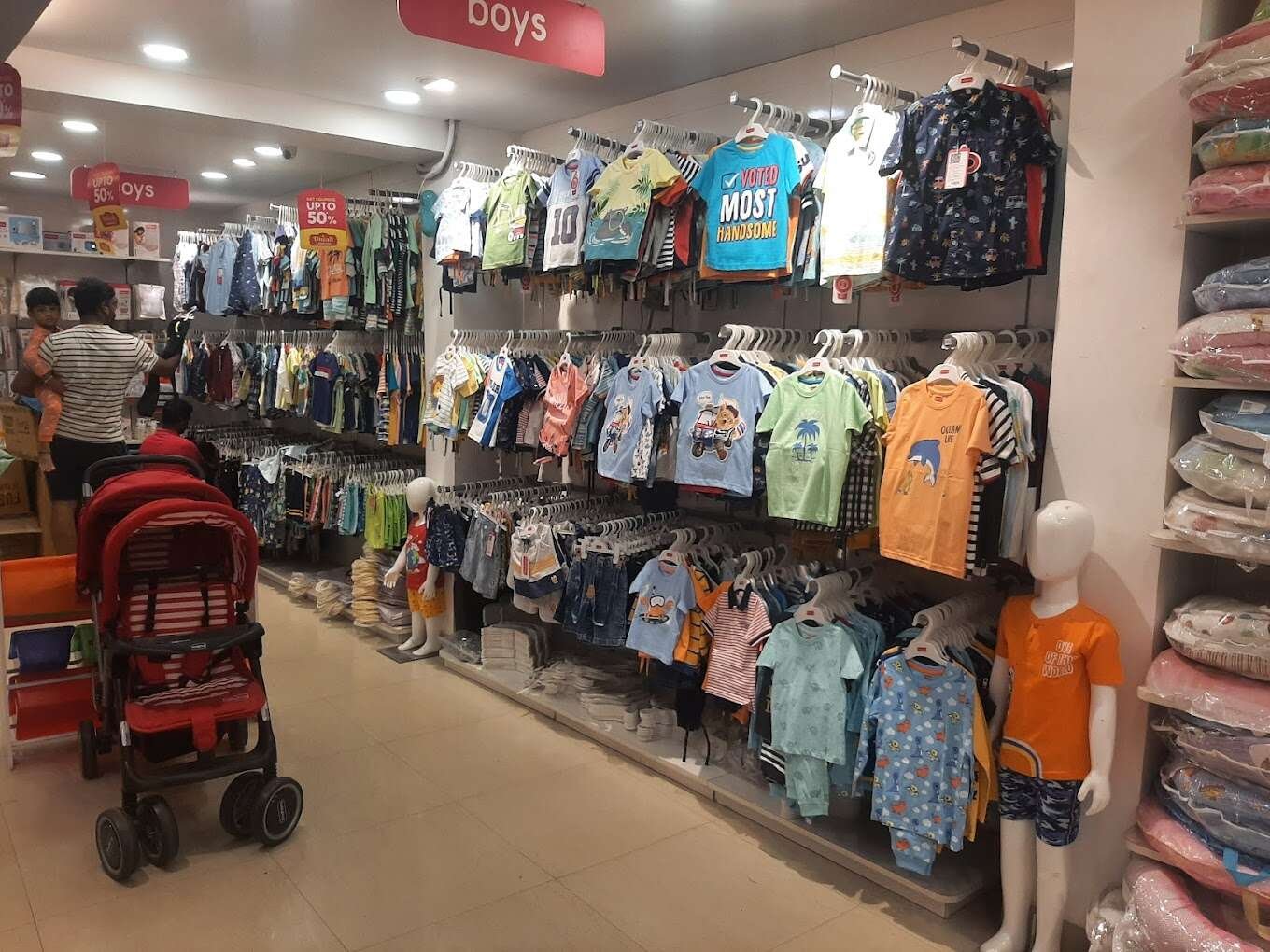 Babyhug Store - Chrompet